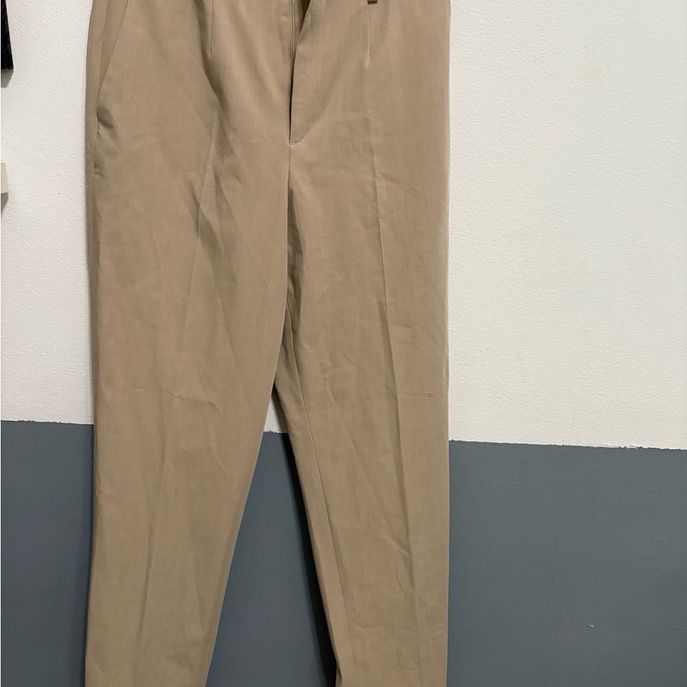 Uniqlo women’s Khaki Chinos